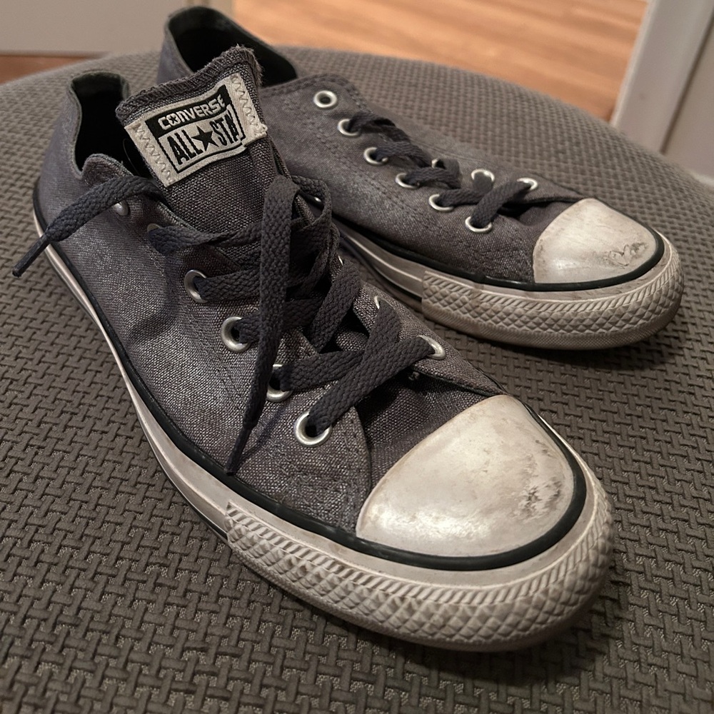 Silver low converse